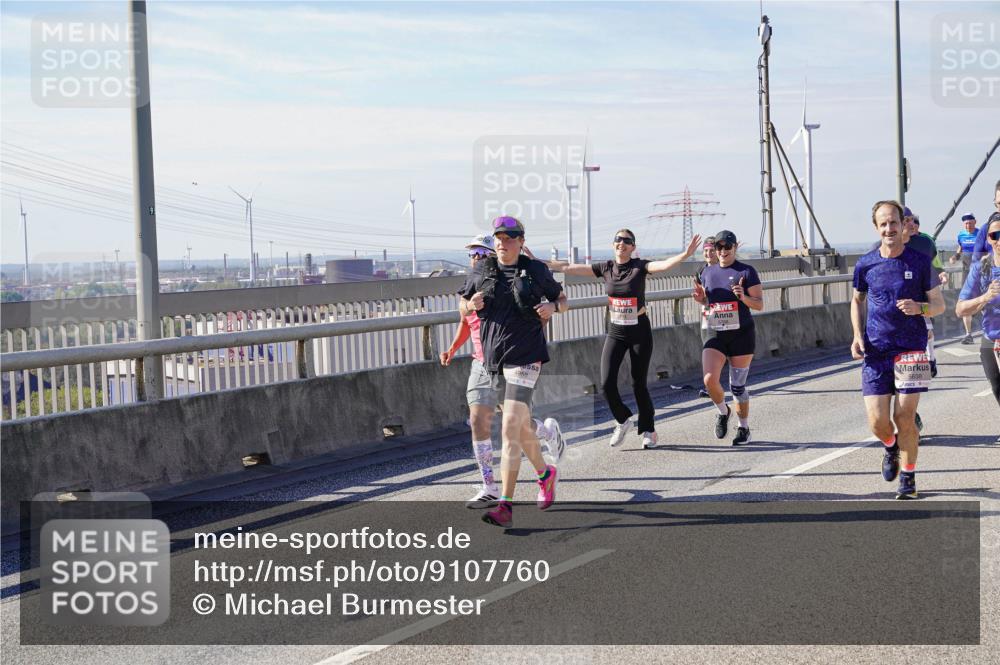 03.10.2025 - Köhlbrandbrückenlauf Michael Burmester http://msf.ph/oto/9107760 03.10.2025 12:50:57 Position 2  meine-sportfotos.de