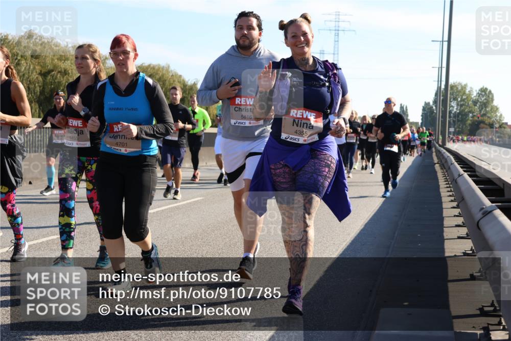 03.10.2025 - Köhlbrandbrückenlauf Strokosch-Dieckow http://msf.ph/oto/9107785 03.10.2025 12:20:46 Position 3 5816, 4355, 4455, 4701 meine-sportfotos.de