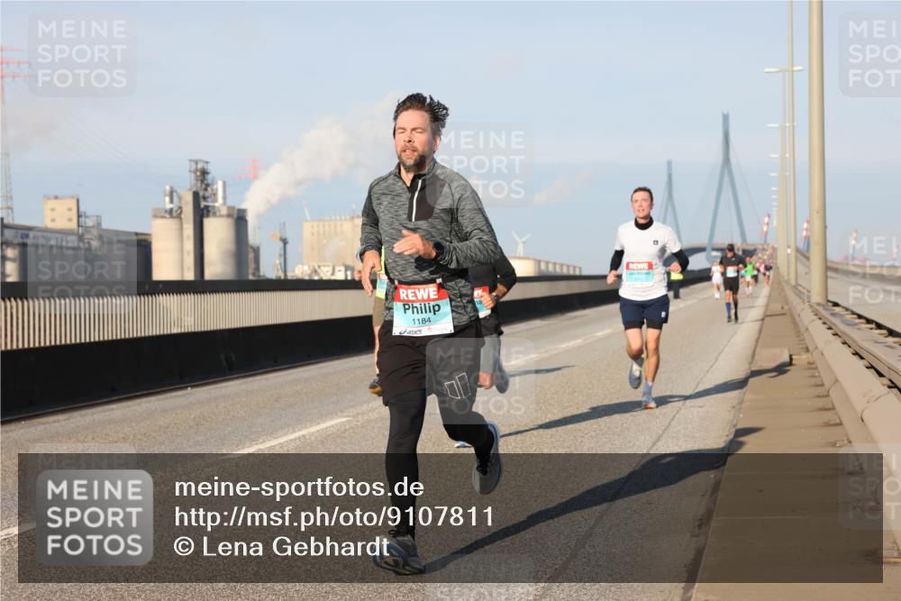 03.10.2025 - Köhlbrandbrückenlauf Lena Gebhardt http://msf.ph/oto/9107811 03.10.2025 09:40:36 Position 2 1184 meine-sportfotos.de