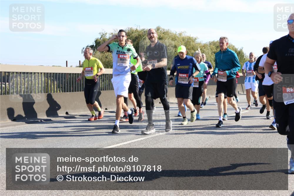 03.10.2025 - Köhlbrandbrückenlauf Strokosch-Dieckow http://msf.ph/oto/9107818 03.10.2025 12:20:50 Position 3 6211, 247, 6306, 4978, 6119, 48 meine-sportfotos.de