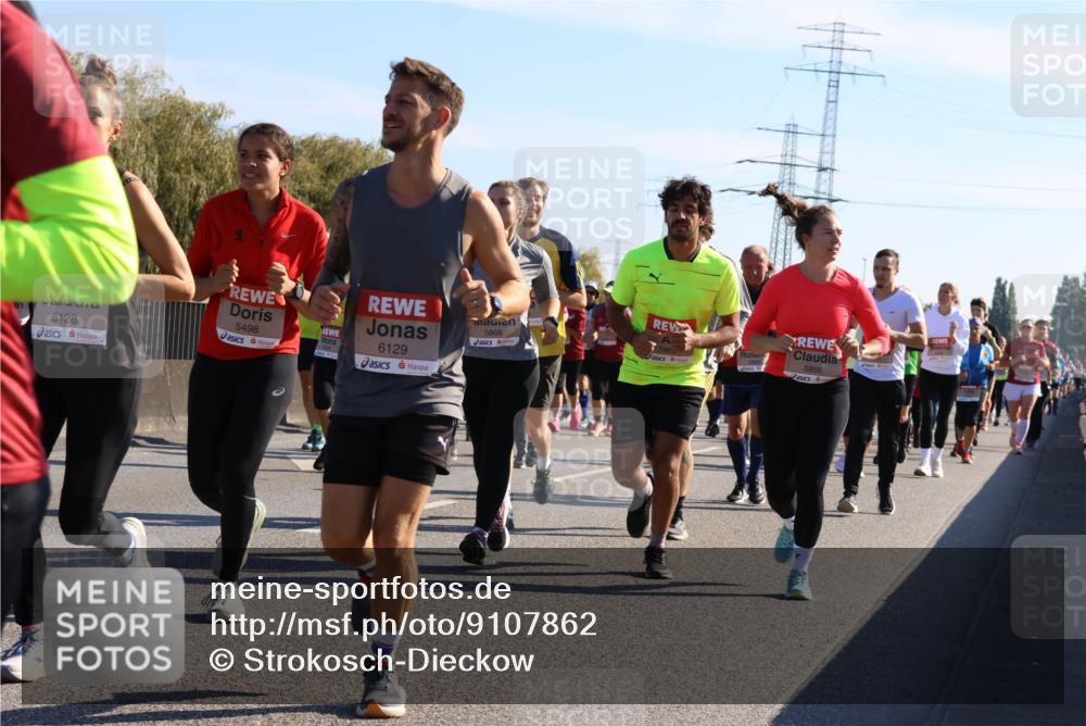 03.10.2025 - Köhlbrandbrückenlauf Strokosch-Dieckow http://msf.ph/oto/9107862 03.10.2025 12:20:57 Position 3 5133315, 6128, 5868, 5498, 6129, 5866 meine-sportfotos.de
