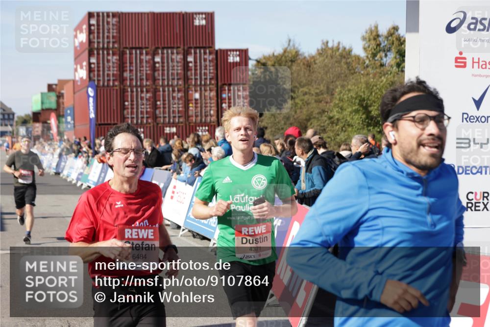 03.10.2025 - Köhlbrandbrückenlauf Jannik Wohlers http://msf.ph/oto/9107864 03.10.2025 12:59:20 Ziel 4108, 4164, 4226, 4371, 4441, 4940, 5967, 6036, 6154, 6390, 6391, 6478, 6484, 6493, 6609 meine-sportfotos.de