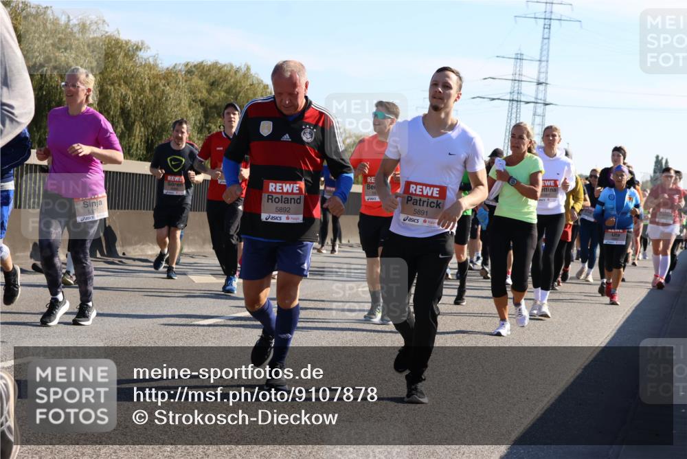 03.10.2025 - Köhlbrandbrückenlauf Strokosch-Dieckow http://msf.ph/oto/9107878 03.10.2025 12:21:00 Position 3 512, 5892, 5891 meine-sportfotos.de
