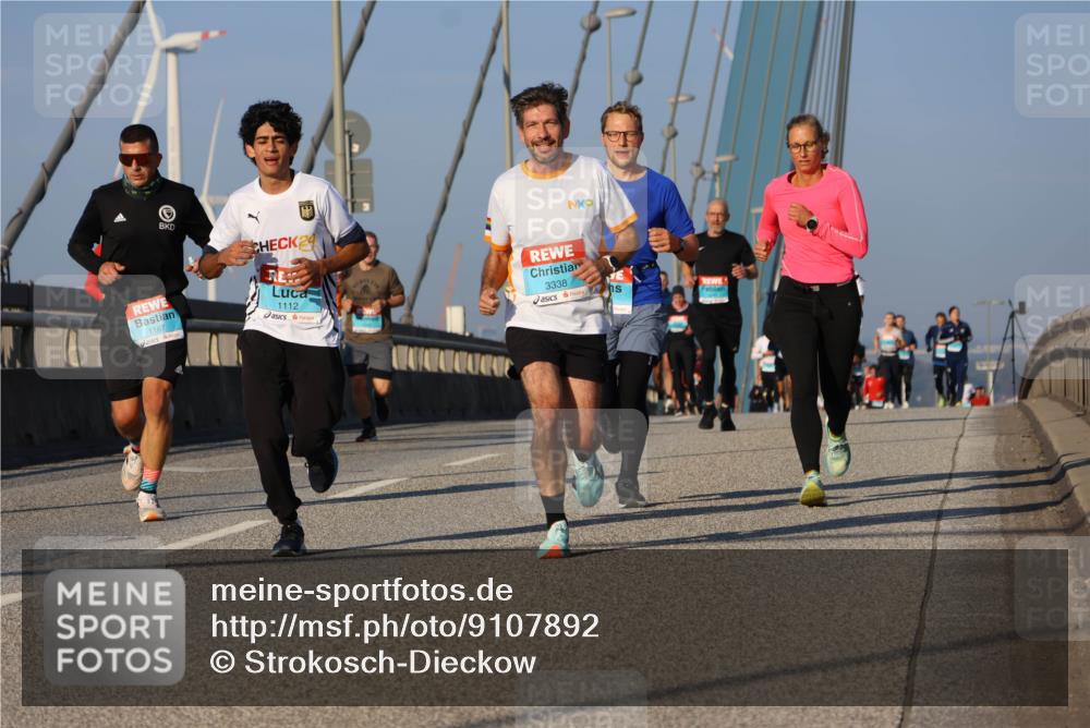 03.10.2025 - Köhlbrandbrückenlauf Strokosch-Dieckow http://msf.ph/oto/9107892 03.10.2025 09:37:51 Position 2 1167, 24, 1112, 3338 meine-sportfotos.de