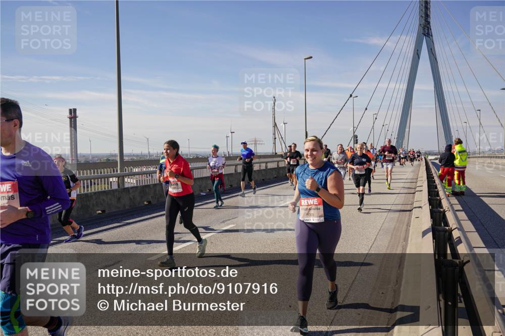 03.10.2025 - Köhlbrandbrückenlauf Michael Burmester http://msf.ph/oto/9107916 03.10.2025 12:51:01 Position 2 5009 meine-sportfotos.de