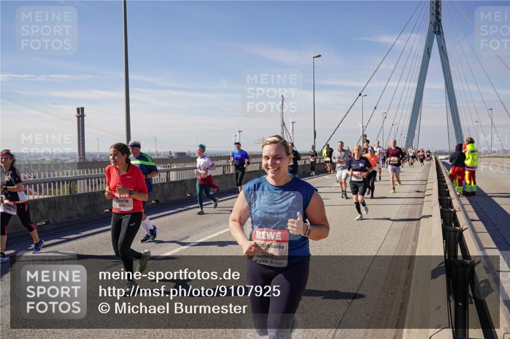 03.10.2025 - Köhlbrandbrückenlauf Michael Burmester http://msf.ph/oto/9107925 03.10.2025 12:51:01 Position 2 5498, 5009 meine-sportfotos.de