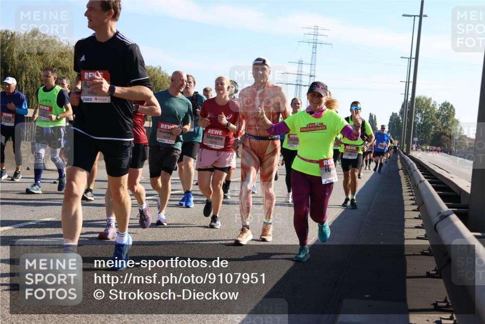 03.10.2025 - Köhlbrandbrückenlauf Strokosch-Dieckow http://msf.ph/oto/9107951 03.10.2025 12:21:11 Position 3 4962, 5214, 5839 meine-sportfotos.de