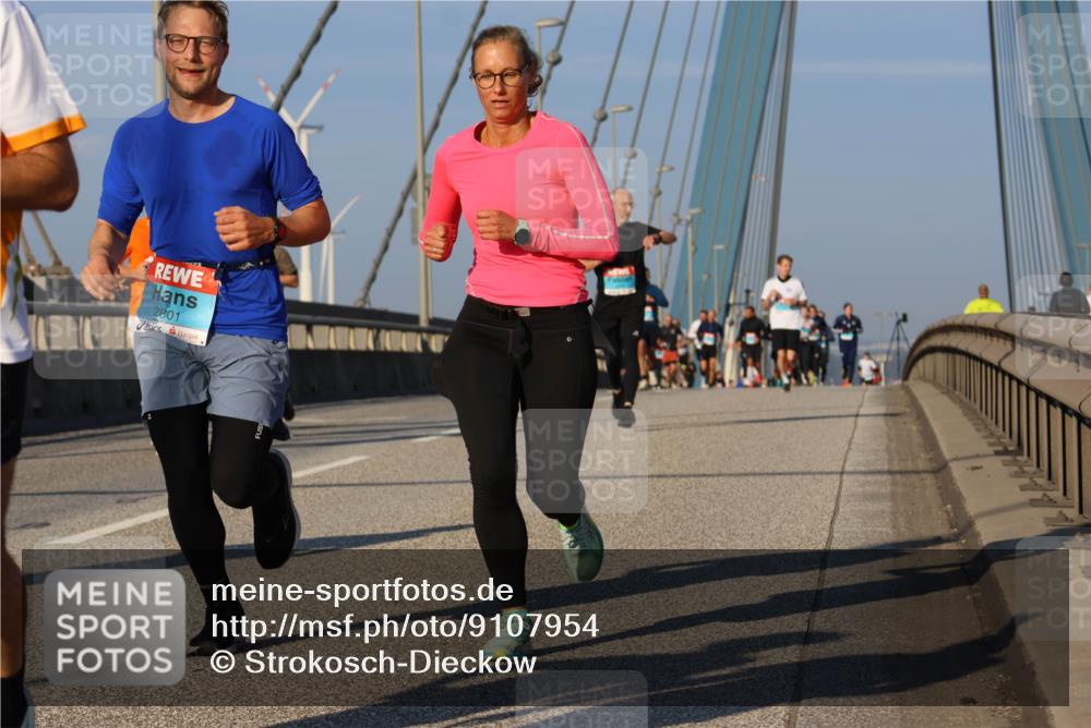 03.10.2025 - Köhlbrandbrückenlauf Strokosch-Dieckow http://msf.ph/oto/9107954 03.10.2025 09:37:55 Position 2 2801 meine-sportfotos.de