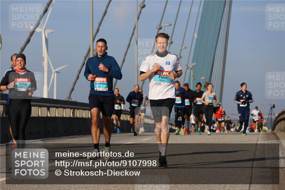 03.10.2025 - Köhlbrandbrückenlauf Strokosch-Dieckow http://msf.ph/oto/9107998 03.10.2025 09:38:05 Position 2 1114, 2811, 3155 meine-sportfotos.de