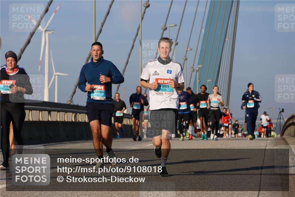 03.10.2025 - Köhlbrandbrückenlauf Strokosch-Dieckow http://msf.ph/oto/9108018 03.10.2025 09:38:05 Position 2 1114, 2811, 3155 meine-sportfotos.de