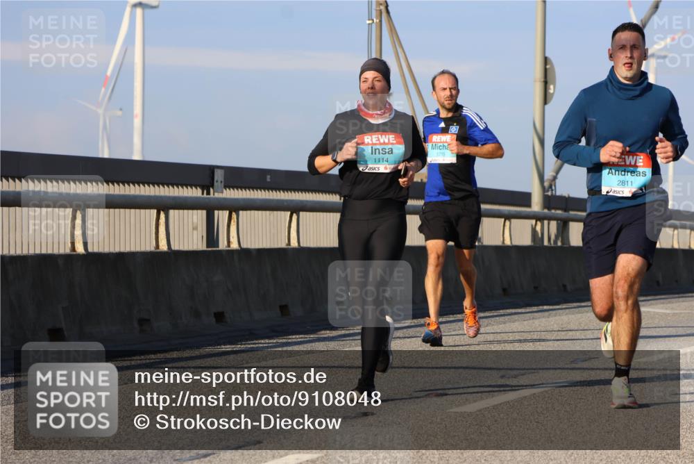 03.10.2025 - Köhlbrandbrückenlauf Strokosch-Dieckow http://msf.ph/oto/9108048 03.10.2025 09:38:07 Position 2 1215, 1114, 2811 meine-sportfotos.de