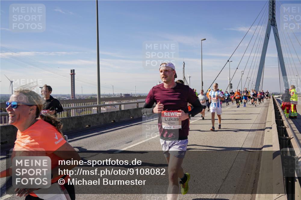 03.10.2025 - Köhlbrandbrückenlauf Michael Burmester http://msf.ph/oto/9108082 03.10.2025 12:51:06 Position 2 5760 meine-sportfotos.de