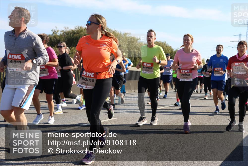 03.10.2025 - Köhlbrandbrückenlauf Strokosch-Dieckow http://msf.ph/oto/9108118 03.10.2025 12:21:26 Position 3 5032, 4900, 5836, 5658, 5656, 5683 meine-sportfotos.de