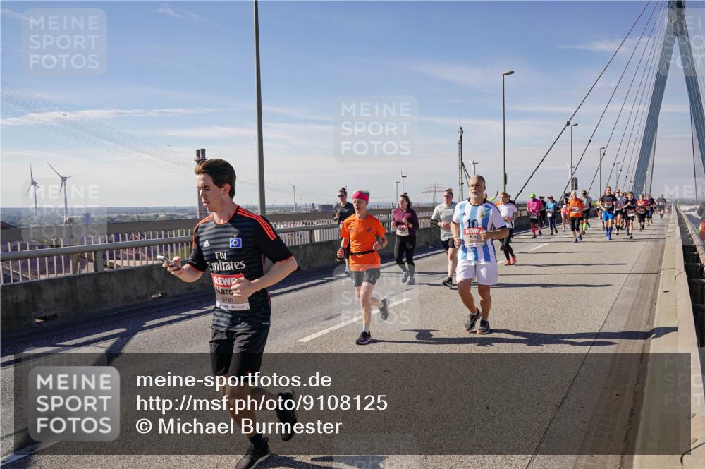 03.10.2025 - Köhlbrandbrückenlauf Michael Burmester http://msf.ph/oto/9108125 03.10.2025 12:51:07 Position 2 5761, 10 meine-sportfotos.de