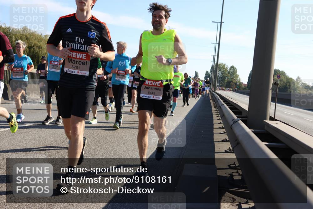 03.10.2025 - Köhlbrandbrückenlauf Strokosch-Dieckow http://msf.ph/oto/9108161 03.10.2025 12:21:33 Position 3 6541, 5761, 1, 6445 meine-sportfotos.de