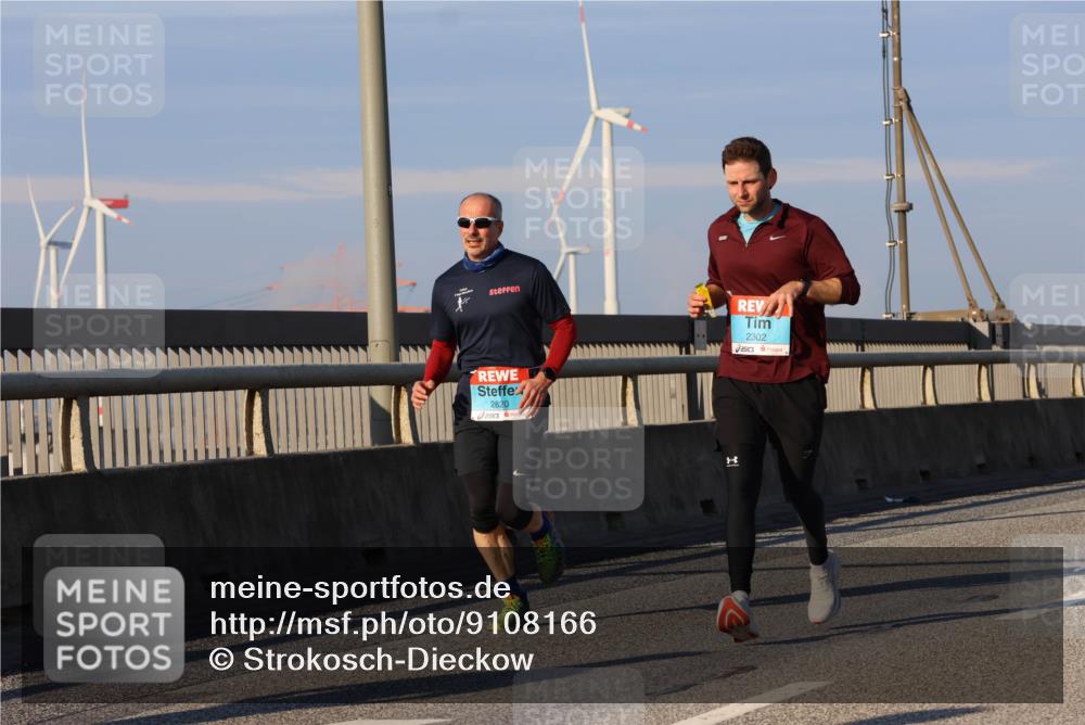 03.10.2025 - Köhlbrandbrückenlauf Strokosch-Dieckow http://msf.ph/oto/9108166 03.10.2025 09:38:22 Position 2 2820, 2302 meine-sportfotos.de