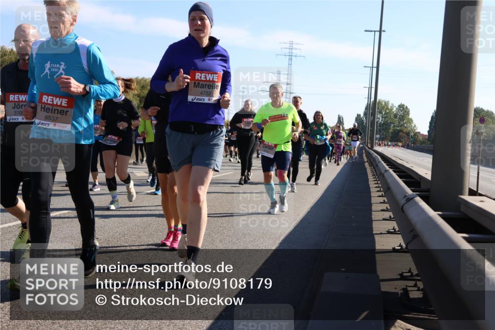 03.10.2025 - Köhlbrandbrückenlauf Strokosch-Dieckow http://msf.ph/oto/9108179 03.10.2025 12:21:35 Position 3 5709, 1, 6537, 4752 meine-sportfotos.de