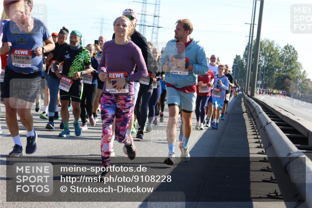 03.10.2025 - Köhlbrandbrückenlauf Strokosch-Dieckow http://msf.ph/oto/9108228 03.10.2025 12:21:43 Position 3 4725, 6608, 4959, 6555, 6414 meine-sportfotos.de