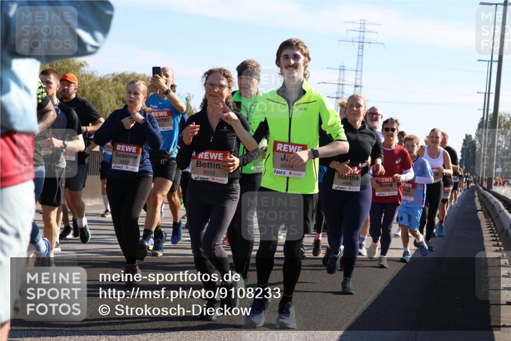 03.10.2025 - Köhlbrandbrückenlauf Strokosch-Dieckow http://msf.ph/oto/9108233 03.10.2025 12:21:46 Position 3 4959, 6555, 6554, 4936, 5949 meine-sportfotos.de