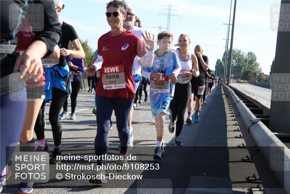 03.10.2025 - Köhlbrandbrückenlauf Strokosch-Dieckow http://msf.ph/oto/9108253 03.10.2025 12:21:49 Position 3 4746, 5949, 5570, 4745 meine-sportfotos.de
