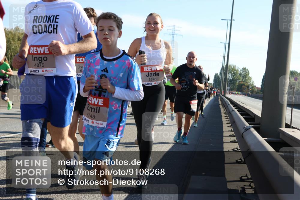 03.10.2025 - Köhlbrandbrückenlauf Strokosch-Dieckow http://msf.ph/oto/9108268 03.10.2025 12:21:50 Position 3 4875, 6, 4745, 5570 meine-sportfotos.de