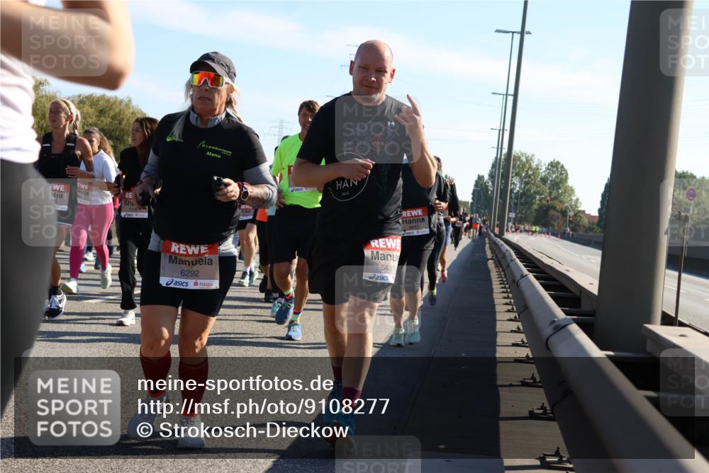 03.10.2025 - Köhlbrandbrückenlauf Strokosch-Dieckow http://msf.ph/oto/9108277 03.10.2025 12:21:52 Position 3 6198, 6292, 2022, 5431 meine-sportfotos.de