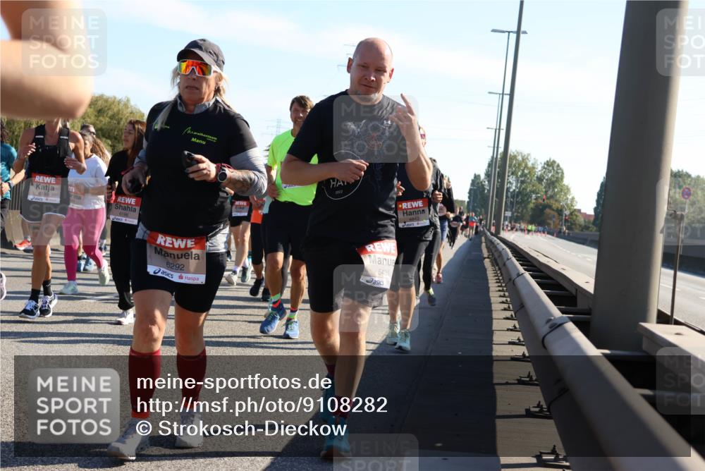 03.10.2025 - Köhlbrandbrückenlauf Strokosch-Dieckow http://msf.ph/oto/9108282 03.10.2025 12:21:52 Position 3 6199, 6198, 6292, 2022, 5431 meine-sportfotos.de