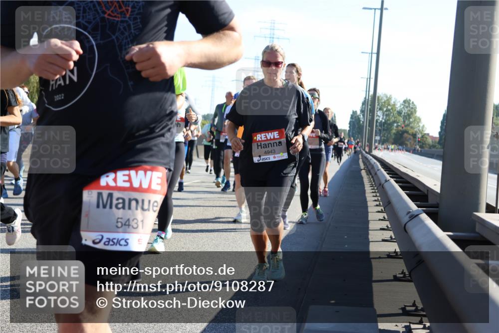 03.10.2025 - Köhlbrandbrückenlauf Strokosch-Dieckow http://msf.ph/oto/9108287 03.10.2025 12:21:53 Position 3 2022, 5431, 4943 meine-sportfotos.de