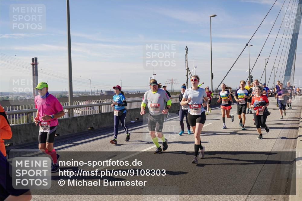 03.10.2025 - Köhlbrandbrückenlauf Michael Burmester http://msf.ph/oto/9108303 03.10.2025 12:51:13 Position 2  meine-sportfotos.de