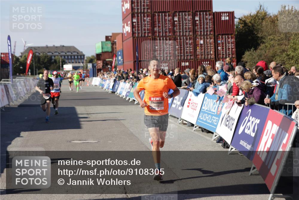 03.10.2025 - Köhlbrandbrückenlauf Jannik Wohlers http://msf.ph/oto/9108305 03.10.2025 12:59:27 Ziel 4108, 4119, 4371, 4441, 4940, 6060, 6154, 6325, 6484, 6609 meine-sportfotos.de