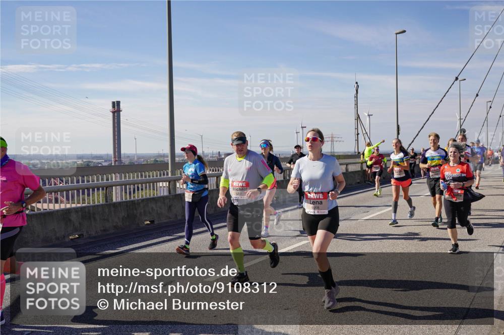 03.10.2025 - Köhlbrandbrückenlauf Michael Burmester http://msf.ph/oto/9108312 03.10.2025 12:51:14 Position 2 6301, 6068 meine-sportfotos.de