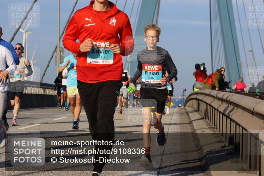 03.10.2025 - Köhlbrandbrückenlauf Strokosch-Dieckow http://msf.ph/oto/9108336 03.10.2025 09:38:43 Position 2 1118, 2997 meine-sportfotos.de