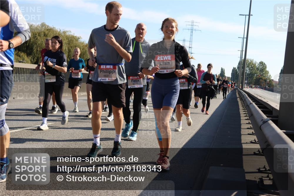 03.10.2025 - Köhlbrandbrückenlauf Strokosch-Dieckow http://msf.ph/oto/9108343 03.10.2025 12:21:58 Position 3 6375, 4661, 6436, 4631 meine-sportfotos.de