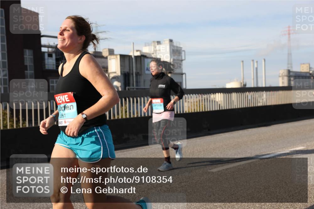 03.10.2025 - Köhlbrandbrückenlauf Lena Gebhardt http://msf.ph/oto/9108354 03.10.2025 10:13:59 Position 2 2261 meine-sportfotos.de