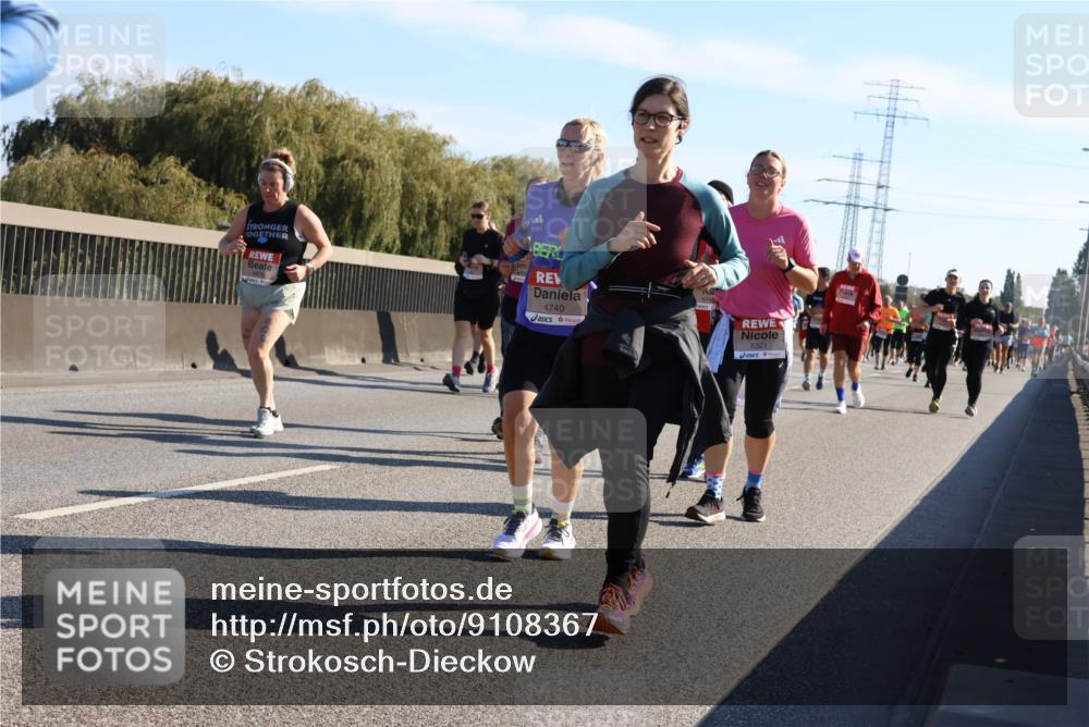 03.10.2025 - Köhlbrandbrückenlauf Strokosch-Dieckow http://msf.ph/oto/9108367 03.10.2025 12:22:02 Position 3 4740, 5321 meine-sportfotos.de