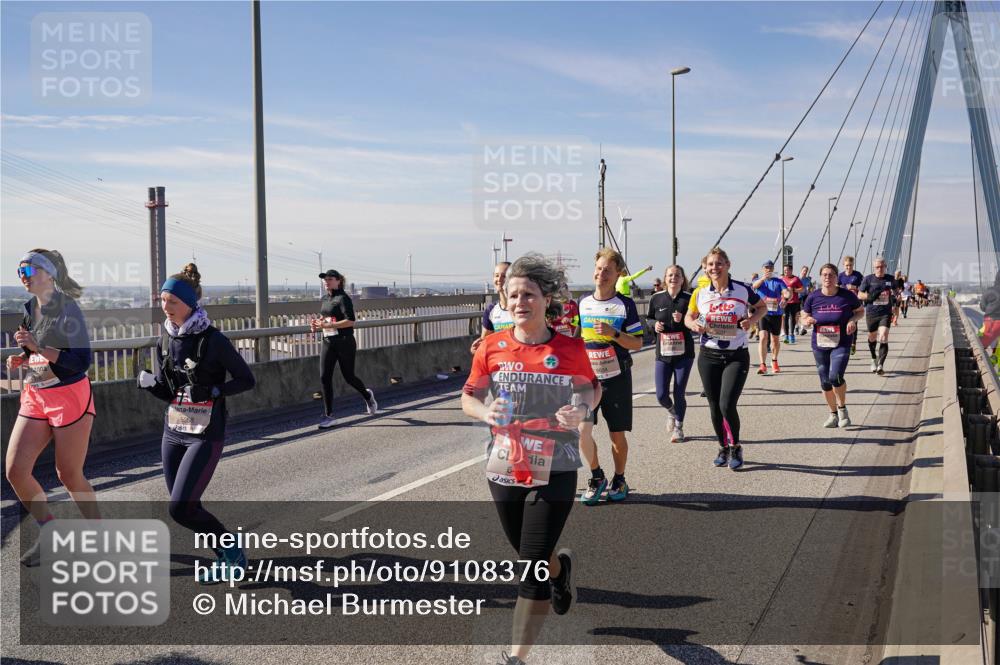 03.10.2025 - Köhlbrandbrückenlauf Michael Burmester http://msf.ph/oto/9108376 03.10.2025 12:51:16 Position 2 5068 meine-sportfotos.de