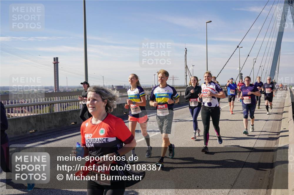 03.10.2025 - Köhlbrandbrückenlauf Michael Burmester http://msf.ph/oto/9108387 03.10.2025 12:51:16 Position 2 6431, 5031, 6633, 6634 meine-sportfotos.de