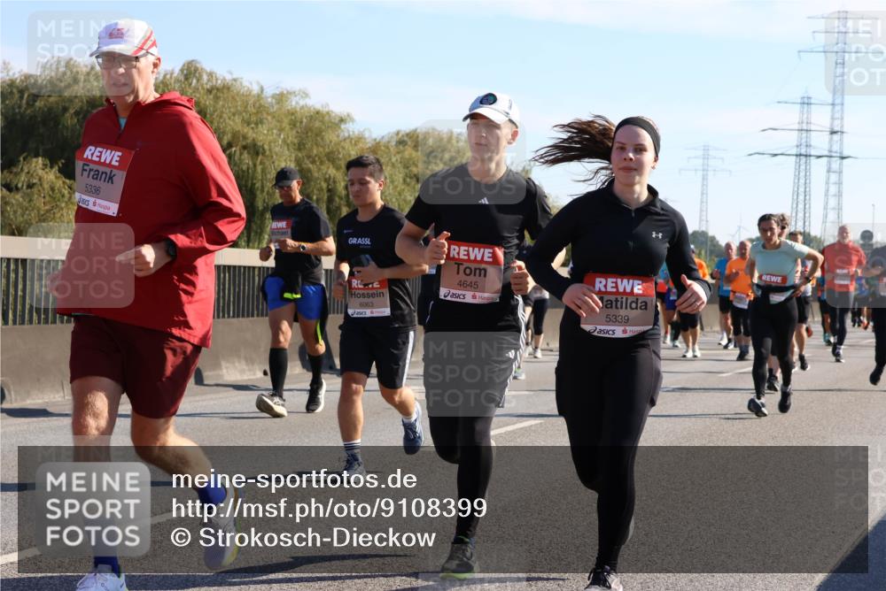 03.10.2025 - Köhlbrandbrückenlauf Strokosch-Dieckow http://msf.ph/oto/9108399 03.10.2025 12:22:08 Position 3 5336, 6063, 4645, 5339 meine-sportfotos.de
