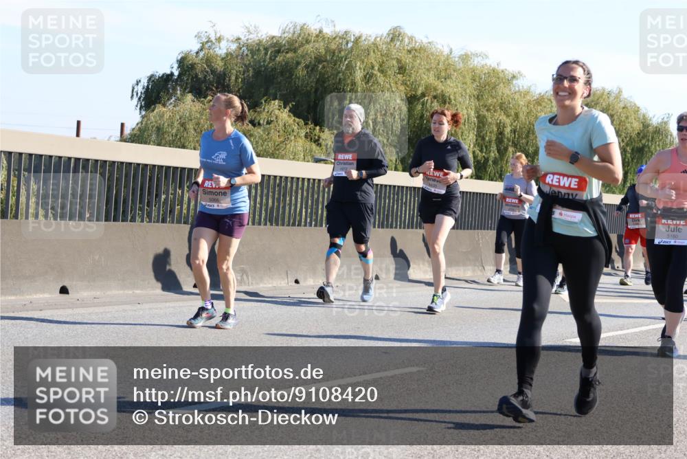 03.10.2025 - Köhlbrandbrückenlauf Strokosch-Dieckow http://msf.ph/oto/9108420 03.10.2025 12:22:11 Position 3 5066, 435, 5180 meine-sportfotos.de