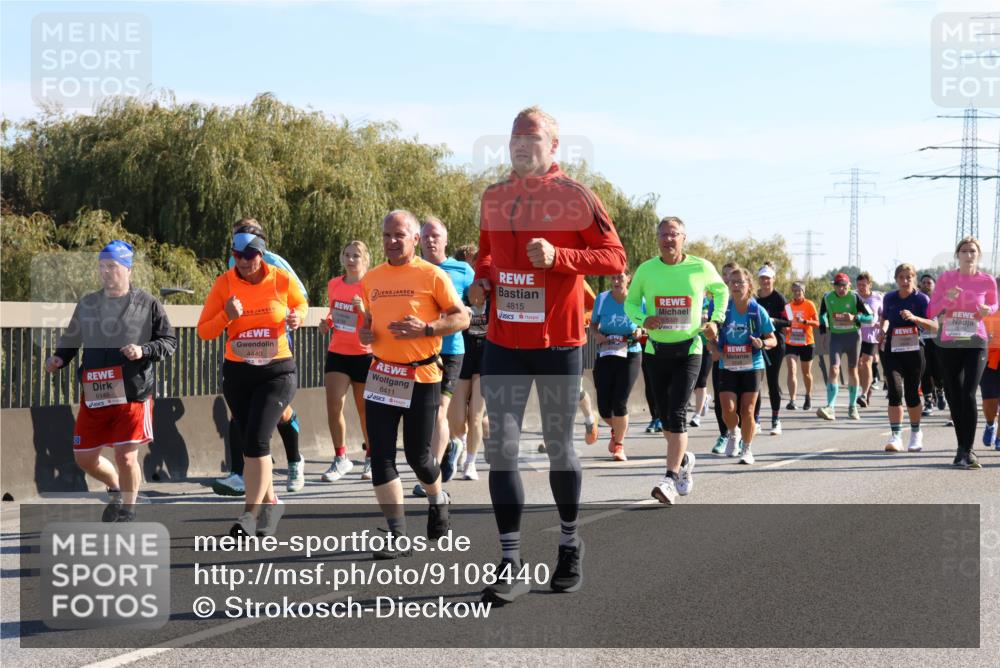 03.10.2025 - Köhlbrandbrückenlauf Strokosch-Dieckow http://msf.ph/oto/9108440 03.10.2025 12:22:16 Position 3 6146, 4440, 4815, 6411, 5326 meine-sportfotos.de