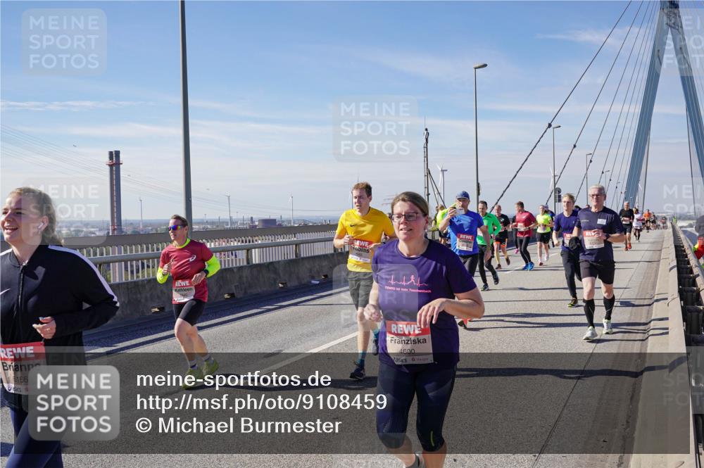 03.10.2025 - Köhlbrandbrückenlauf Michael Burmester http://msf.ph/oto/9108459 03.10.2025 12:51:18 Position 2 5166, 4600 meine-sportfotos.de
