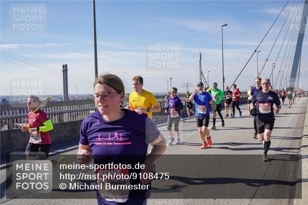 03.10.2025 - Köhlbrandbrückenlauf Michael Burmester http://msf.ph/oto/9108475 03.10.2025 12:51:19 Position 2 4600, 6772 meine-sportfotos.de