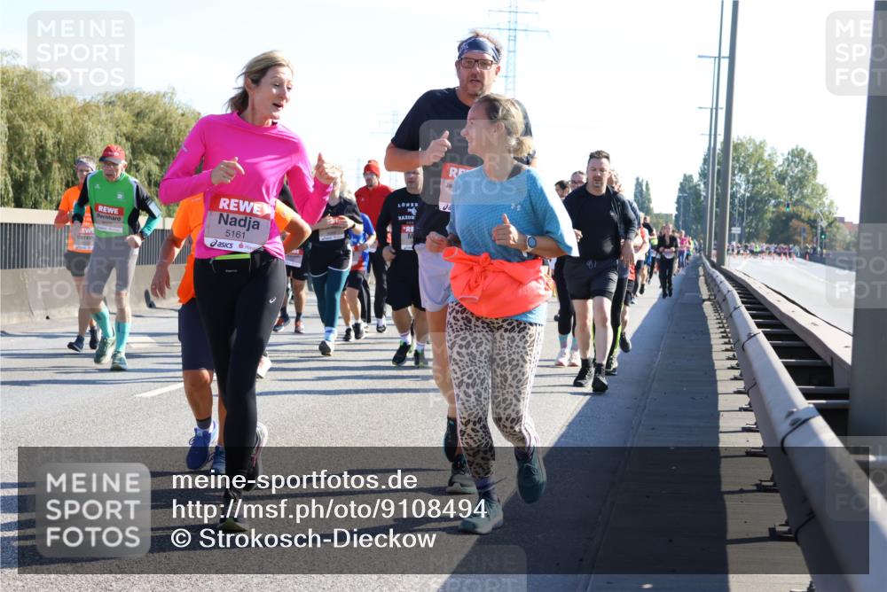 03.10.2025 - Köhlbrandbrückenlauf Strokosch-Dieckow http://msf.ph/oto/9108494 03.10.2025 12:22:22 Position 3 6077, 5161, 81 meine-sportfotos.de