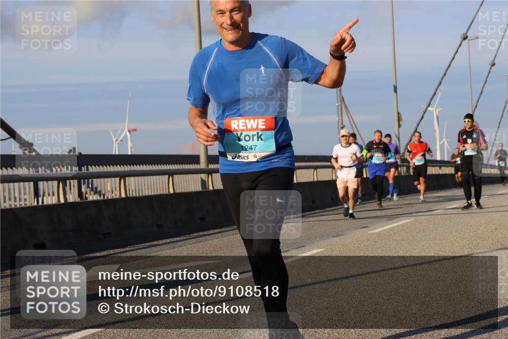 03.10.2025 - Köhlbrandbrückenlauf Strokosch-Dieckow http://msf.ph/oto/9108518 03.10.2025 09:39:06 Position 2 1247 meine-sportfotos.de