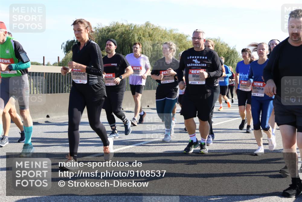 03.10.2025 - Köhlbrandbrückenlauf Strokosch-Dieckow http://msf.ph/oto/9108537 03.10.2025 12:22:25 Position 3 5174, 4735, 6051, 6053, 6289, 6290 meine-sportfotos.de