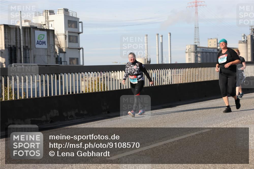 03.10.2025 - Köhlbrandbrückenlauf Lena Gebhardt http://msf.ph/oto/9108570 03.10.2025 10:14:09 Position 2  meine-sportfotos.de