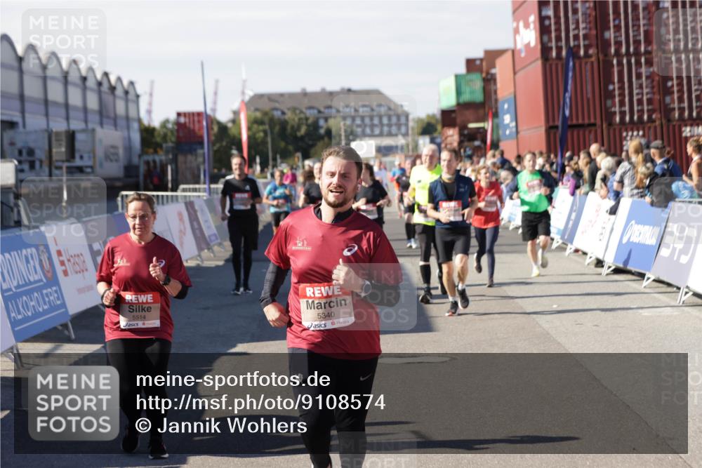 03.10.2025 - Köhlbrandbrückenlauf Jannik Wohlers http://msf.ph/oto/9108574 03.10.2025 13:29:25 Ziel 4960, 5340, 5342, 5344, 5366, 5470, 5514, 5601, 5954, 6063, 6118, 6156, 6309, 6334, 6335, 6336, 6351 meine-sportfotos.de