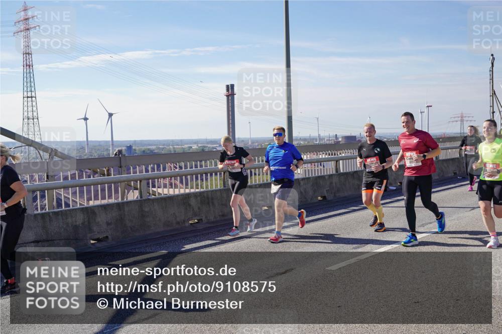 03.10.2025 - Köhlbrandbrückenlauf Michael Burmester http://msf.ph/oto/9108575 03.10.2025 12:51:23 Position 2  meine-sportfotos.de
