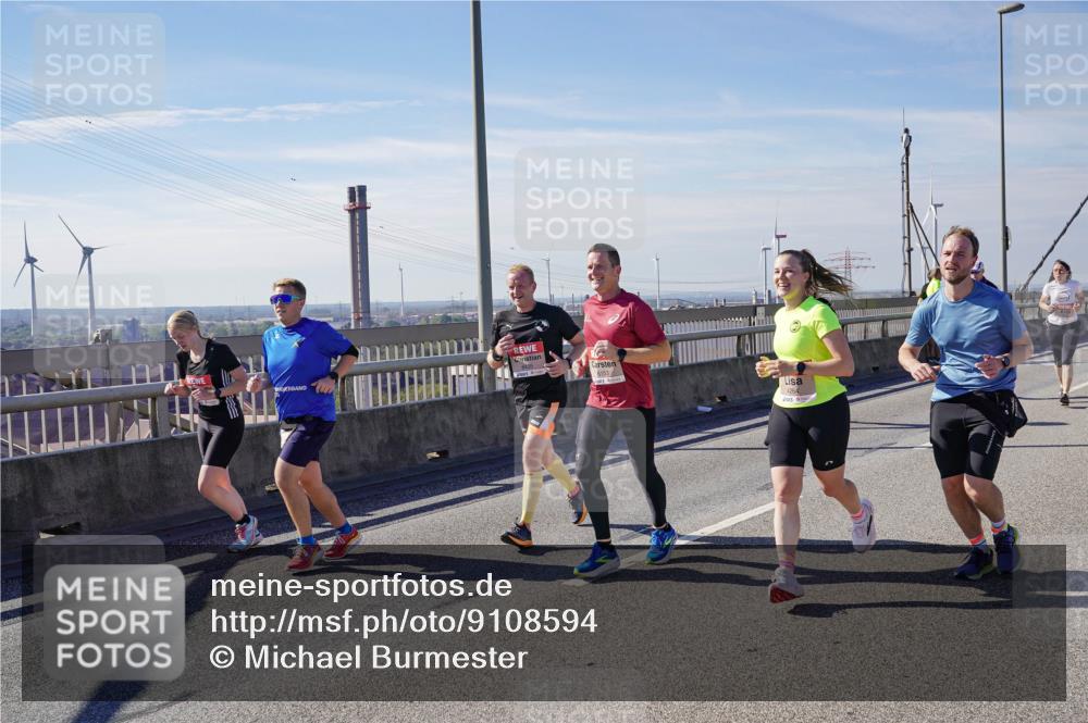 03.10.2025 - Köhlbrandbrückenlauf Michael Burmester http://msf.ph/oto/9108594 03.10.2025 12:51:23 Position 2 6153, 4264 meine-sportfotos.de