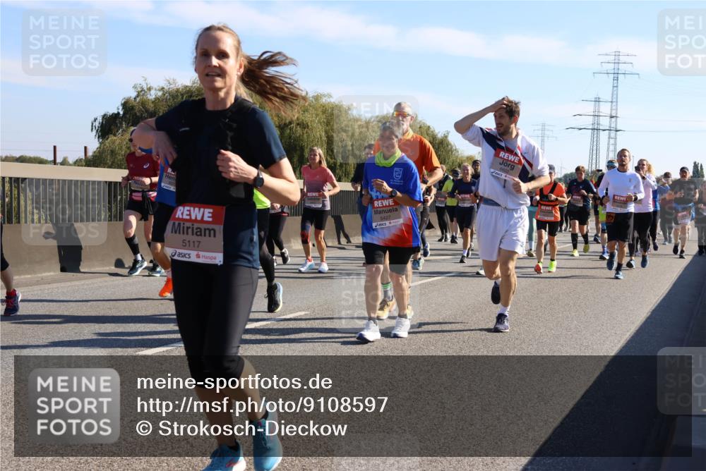03.10.2025 - Köhlbrandbrückenlauf Strokosch-Dieckow http://msf.ph/oto/9108597 03.10.2025 12:22:29 Position 3 5117, 5427 meine-sportfotos.de